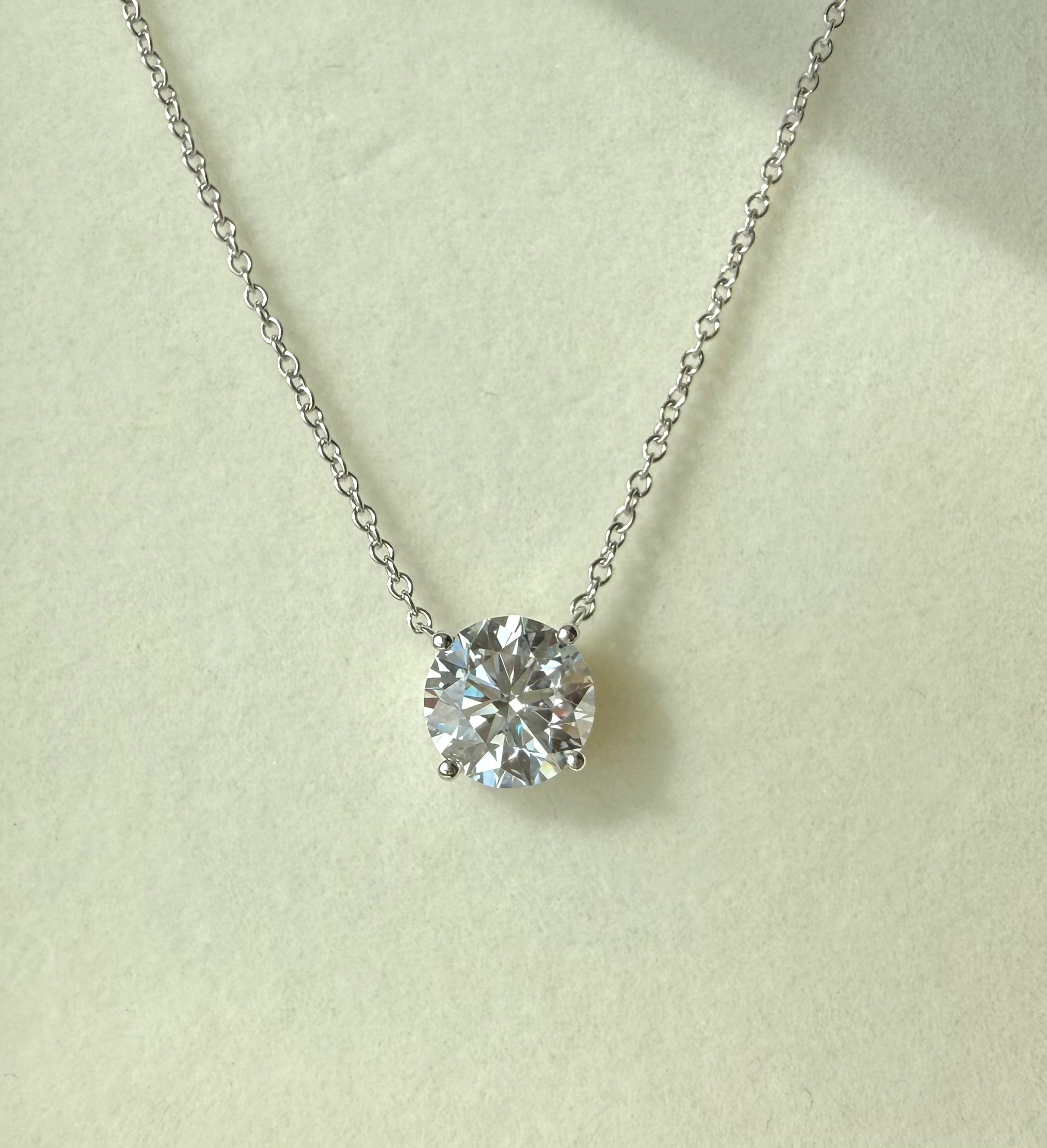 Round Shaped Diamond Necklace