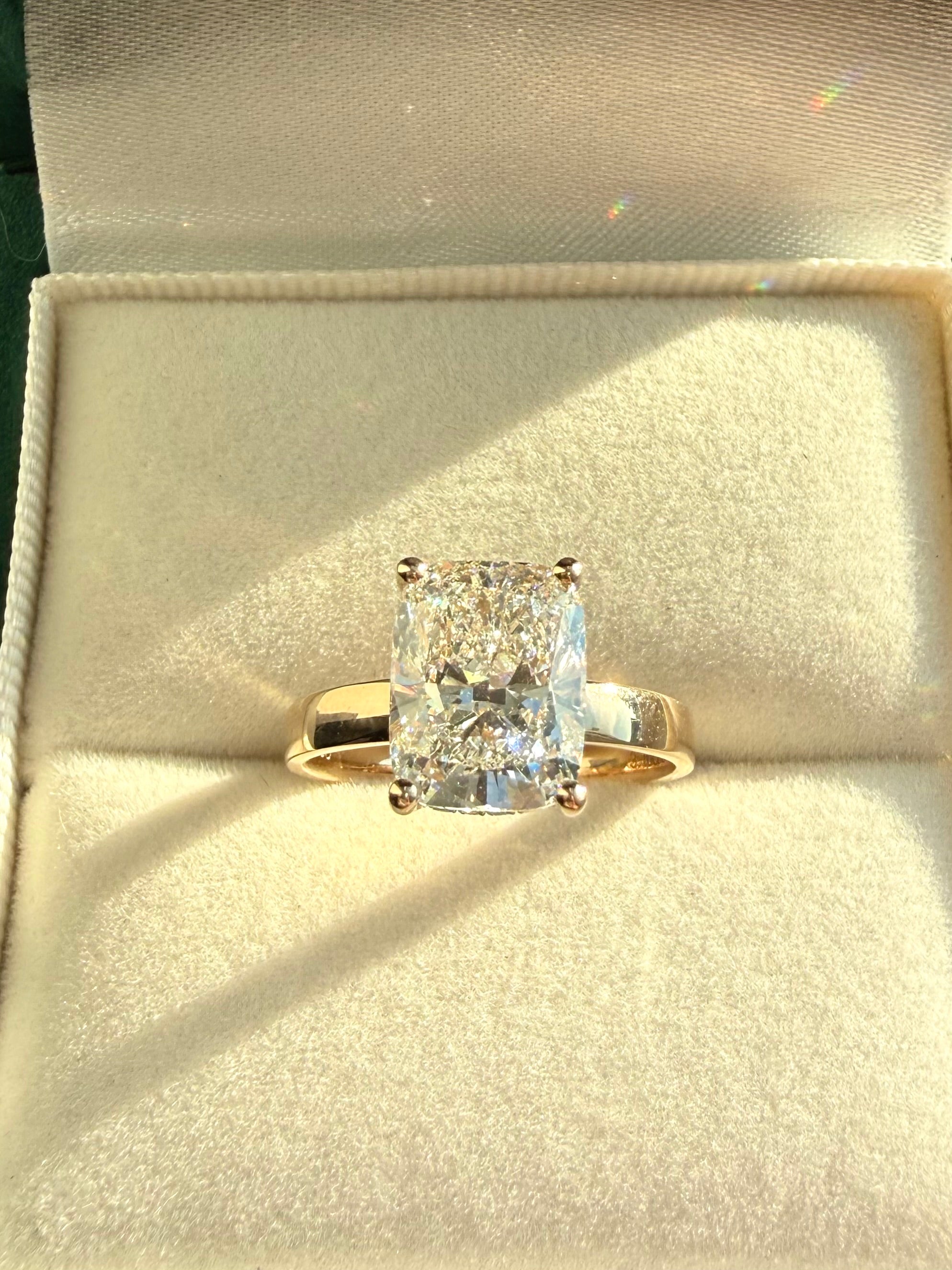 Serenity - 3.10 carat Elongated Cushion in 14K Yellow Gold