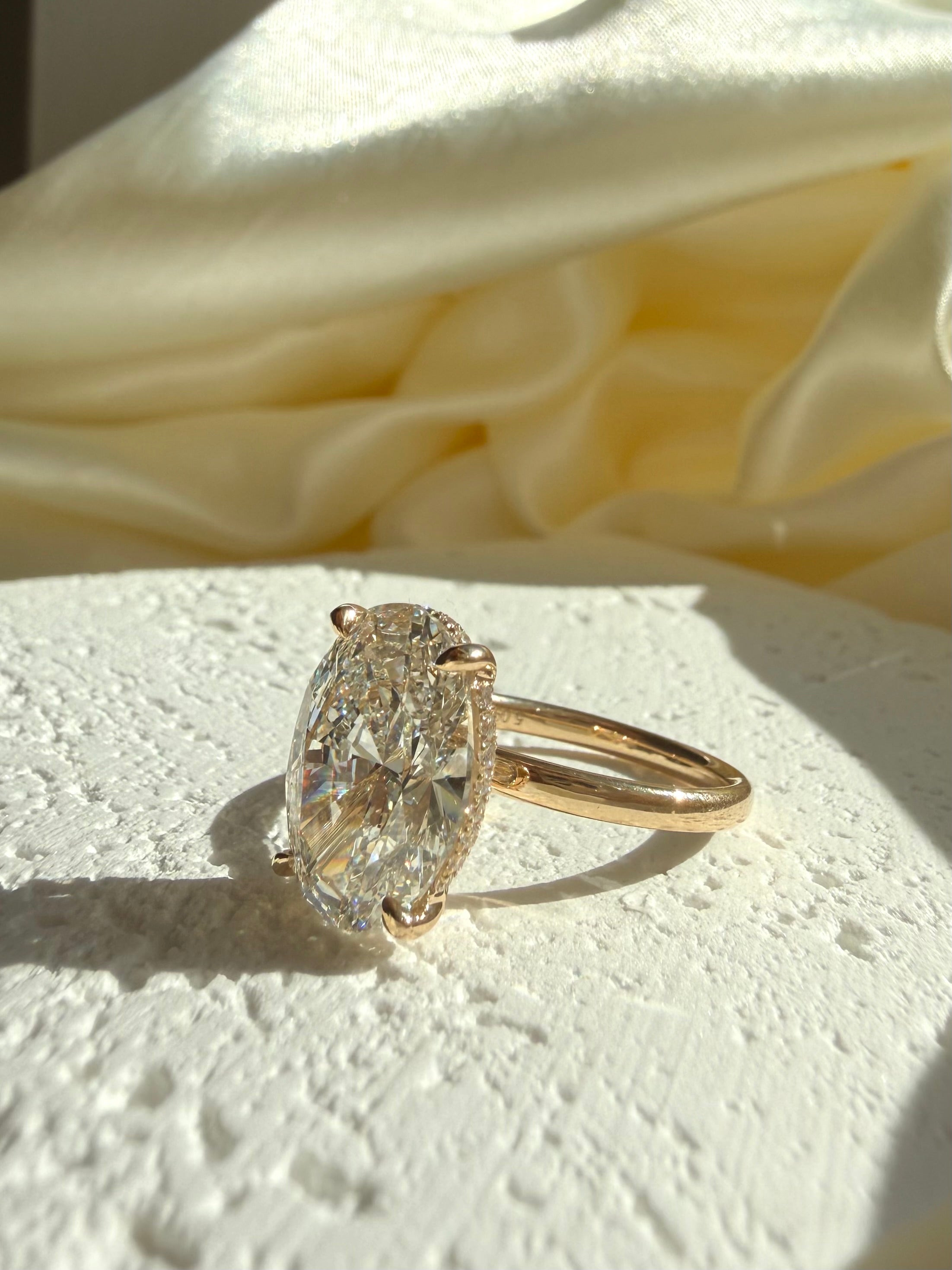 Elizabeth - Oval