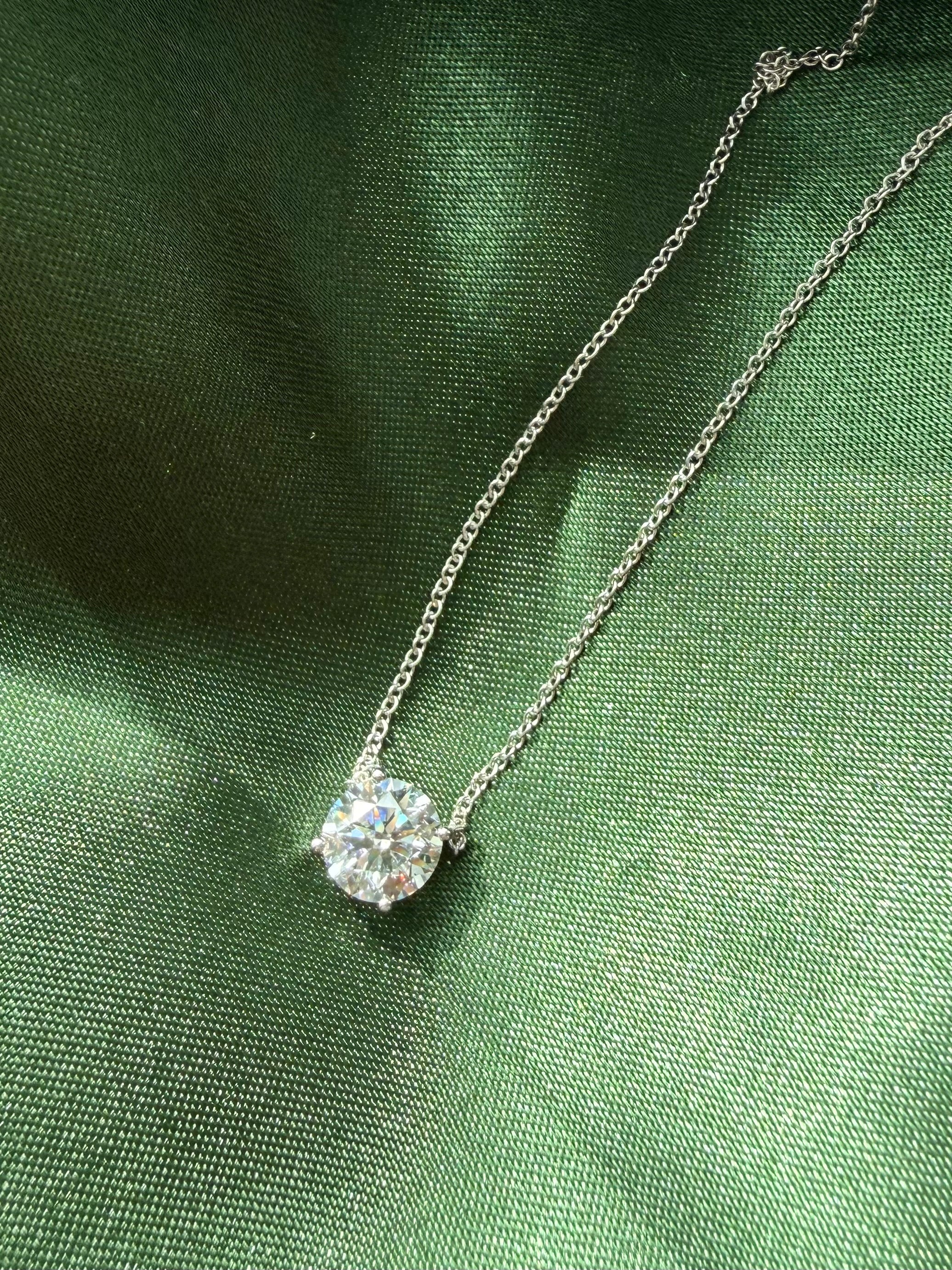 Round Shaped Diamond Necklace