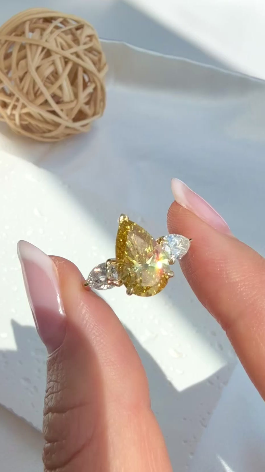 Raven - Pear (Yellow Diamond)