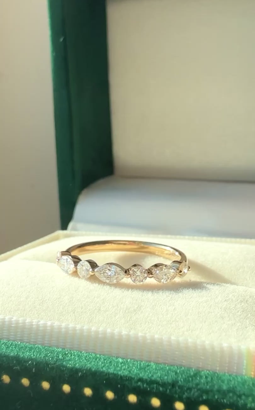 Paige - Marquise and round diamond band